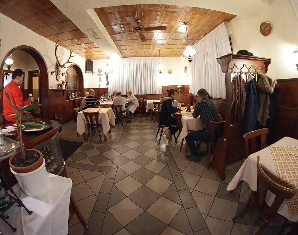 路德维希堡 Gasthaus Hirschberg酒店 外观 照片